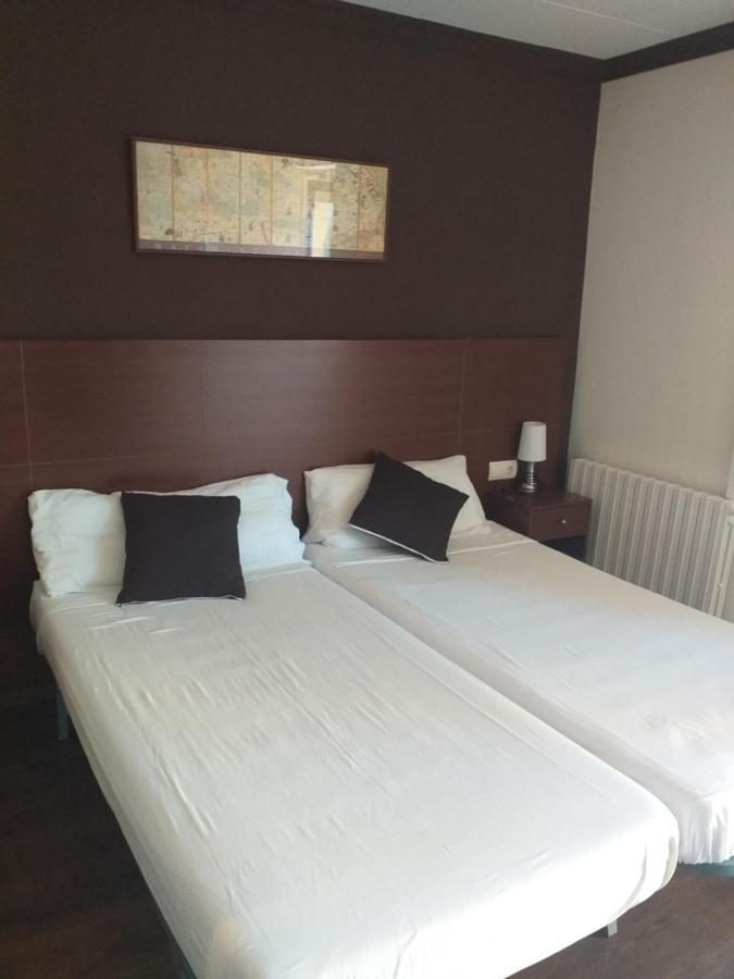 Hostal Sant Marcal Amer Exterior foto